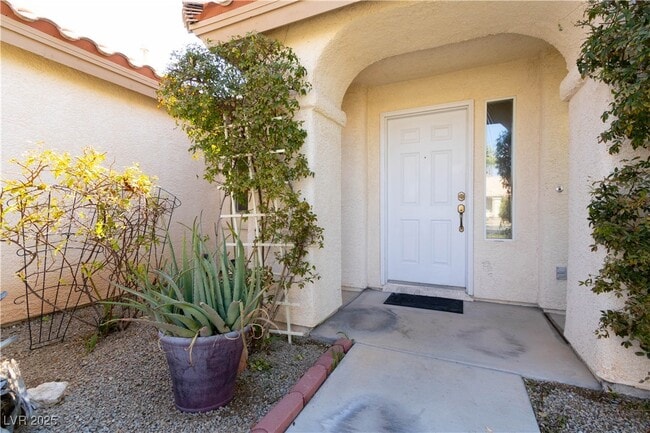 property at 4633 Califa Dr