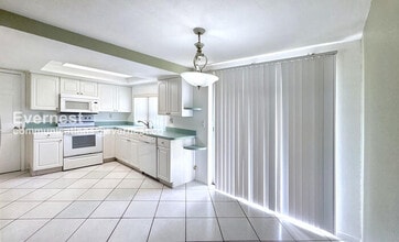 3509 Kingsbury Dr in Holiday, FL - Building Photo - Building Photo