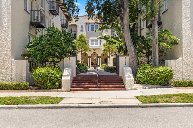 property at 2117 W Dekle Ave