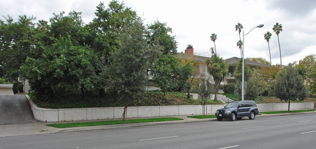 1700 Fair Oaks Ave in South Pasadena, CA - Building Photo - Building Photo