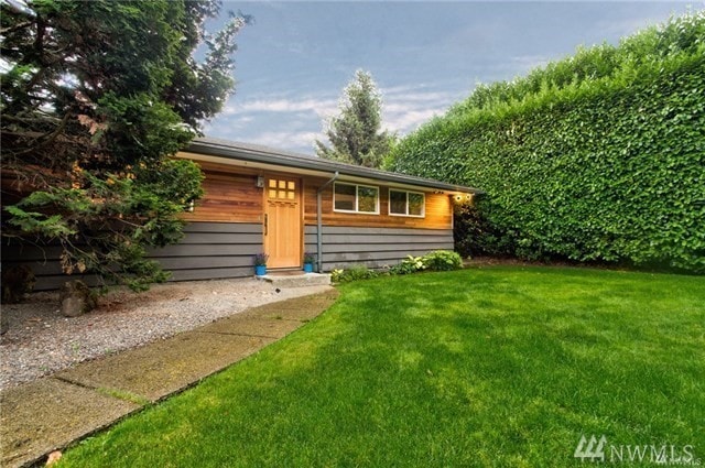 property at 21252 35th Ave S