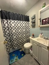 565 Keller Ave in Elmont, NY - Building Photo - Building Photo