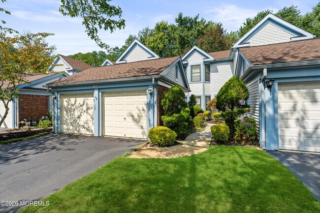 39 Gimbel Pl in Ocean Township, NJ - Building Photo - Building Photo