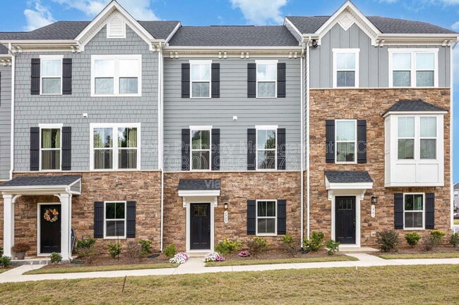 1939 Stallings Rd in Stallings, NC - Building Photo - Building Photo