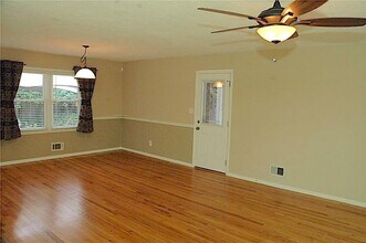 444 Jo Ann Dr SE in Marietta, GA - Building Photo - Building Photo