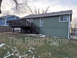 8617 S 143rd Ave in Omaha, NE - Building Photo - Building Photo