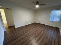 517 Old Central Rd photo'