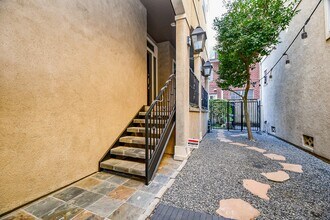 6818 Staffordshire Blvd in Houston, TX - Building Photo - Building Photo