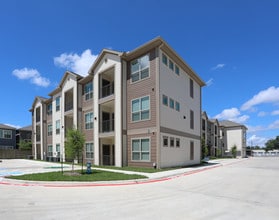 Hollister Oaks in Houston, TX - Foto de edificio - Building Photo
