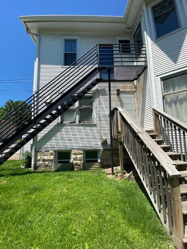 2602 6th Ave in Moline, IL - Building Photo - Building Photo