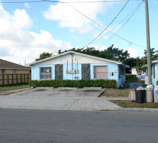 1320-1330 NW 5th Ave in Homestead, FL - Building Photo - Building Photo