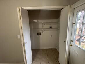 3806 NW Huntsboro St, Unit 102 in Lake City, FL - Building Photo - Building Photo