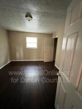 1972 Cambridge Dr in Lexington, KY - Building Photo - Building Photo