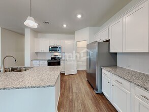 7060 Creeksong Dr in Douglasville, GA - Building Photo - Building Photo