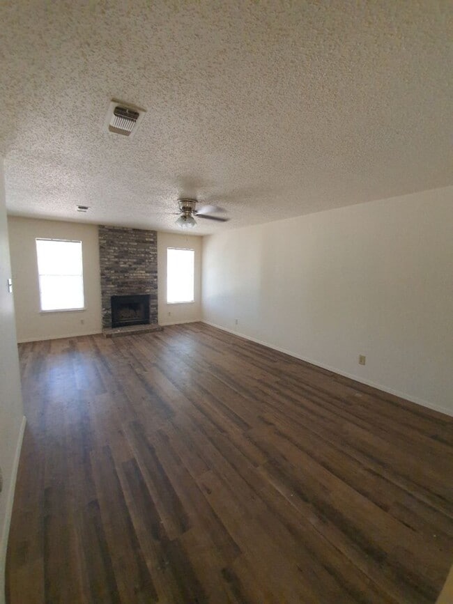 1141 Tres Rios Dr in San Angelo, TX - Building Photo - Building Photo