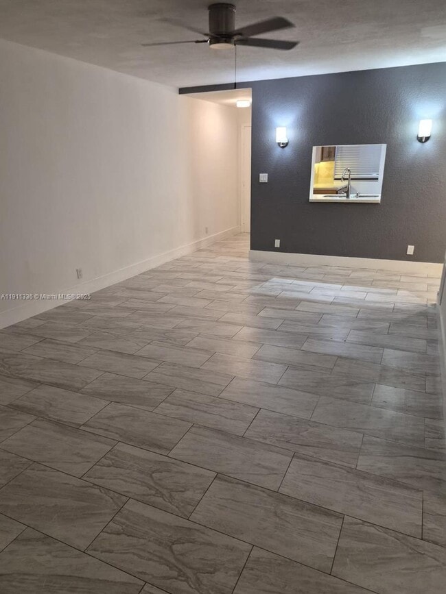 116 NW 60th Ave in Margate, FL - Building Photo - Building Photo