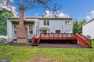 1233 Rowland Dr in Herndon, VA - Building Photo - Building Photo