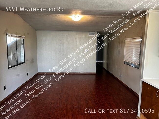 4991 Weatherford Rd in Midlothian, TX - Building Photo - Building Photo