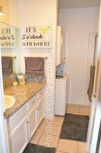 1460 Seacoast Dr-Unit -5 in Imperial Beach, CA - Building Photo - Building Photo