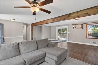 2017 Lisbon Rd in Chesapeake, VA - Foto de edificio - Building Photo