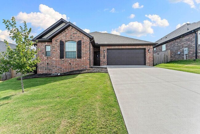 5903 SW Macasin Ave in Bentonville, AR - Building Photo - Building Photo