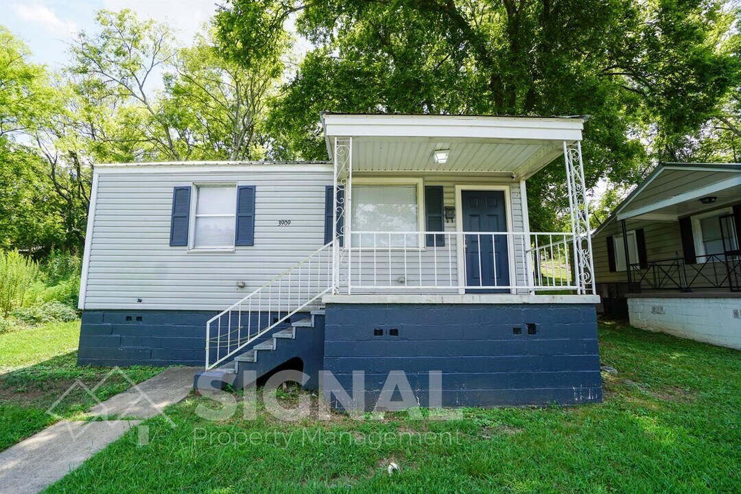 3909 39th Ct N in Birmingham, AL - Building Photo