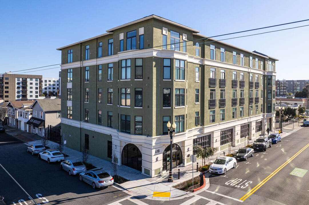 Linden Apartments in South San Francisco, CA - Foto de edificio