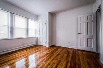 7954 S Justine St 1538-42 E 80th Chicago, IL 60620 in Chicago, IL - Foto de edificio - Building Photo