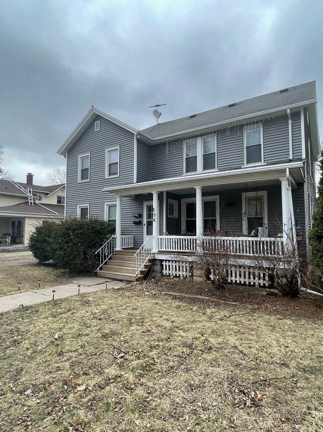 206 N Lawe St, Unit Upper 2