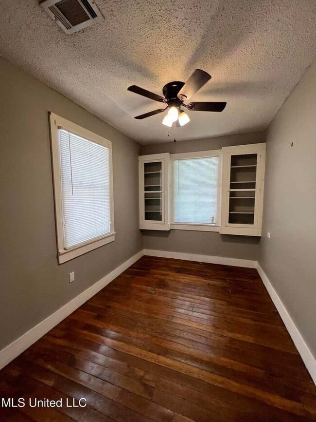 524 Noel St in Wiggins, MS - Building Photo - Building Photo