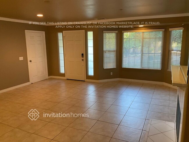 1315 E Mission Rd in Fallbrook, CA - Building Photo - Building Photo