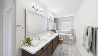 2724 Rutland St in Houston, TX - Building Photo - Building Photo