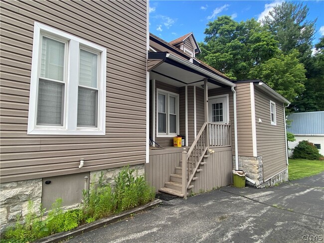 47 John St in Gouverneur, NY - Foto de edificio - Building Photo
