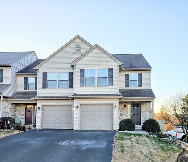 property at 21 Granite Dr