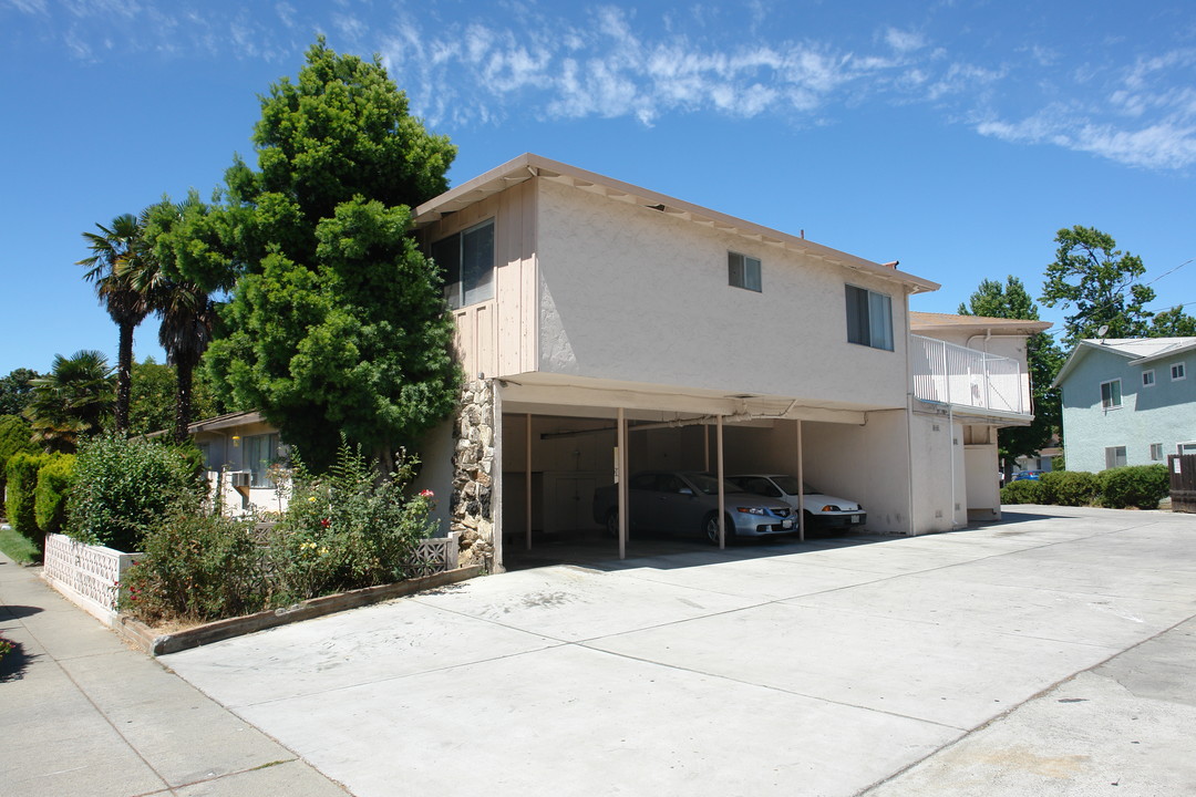 815 Deland Ave in San Jose, CA - Foto de edificio