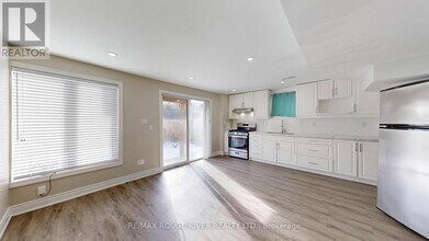 5 Malthouse Cres in Ajax, ON - Building Photo - Building Photo