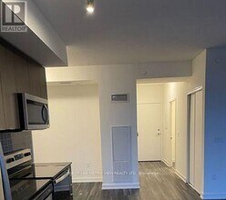 859 The Queensway in Toronto, ON - Building Photo - Building Photo