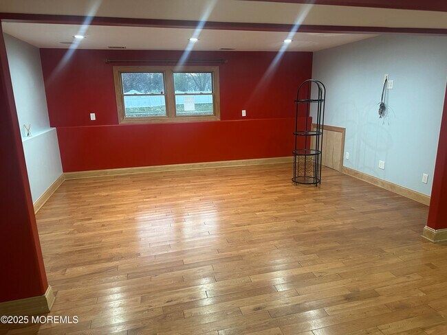 992 Continental Ave in Toms River, NJ - Building Photo - Building Photo