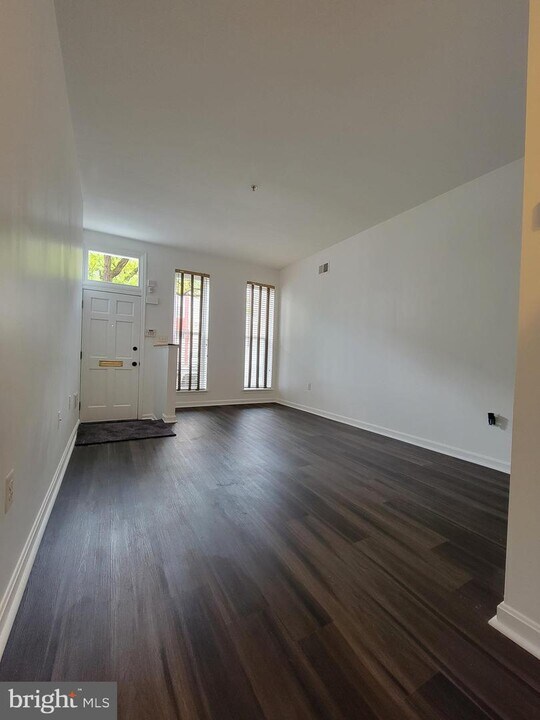 1135 N Stricker St Photo