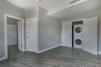 23 Central Ave in Lynn, MA - Building Photo - Building Photo