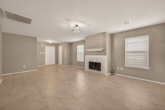 2918 Latch Ln in Houston, TX - Building Photo - Building Photo