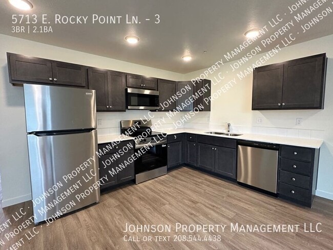 5713 E Rock Ct in Nampa, ID - Building Photo - Building Photo