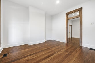 312 N College Ave in Indianapolis, IN - Foto de edificio - Building Photo