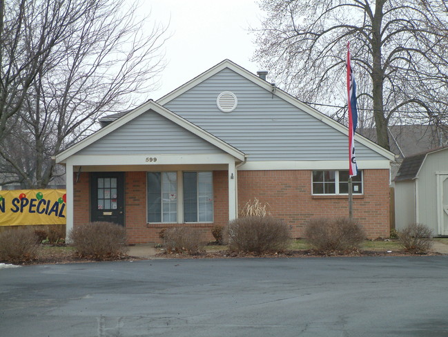 River Pointe Apartments in Middletown, OH - Building Photo - Building Photo