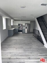 1237 N Kenmore Ave in Los Angeles, CA - Building Photo - Building Photo