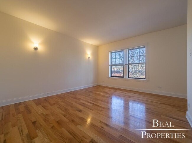 property at 2954 N Seminary Ave