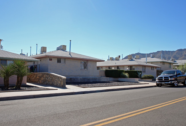 3420 Hayes Ave in El Paso, TX - Building Photo - Building Photo