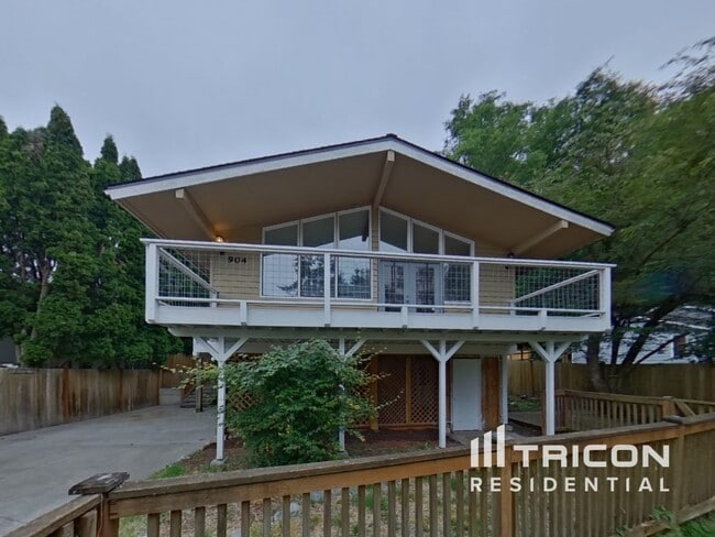 property at 904 James Way