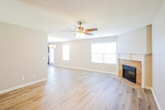 347 Golfview Ln in Springfield, TN - Building Photo - Building Photo