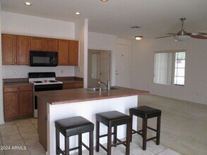 2633 E Riviera Dr in Chandler, AZ - Foto de edificio - Building Photo